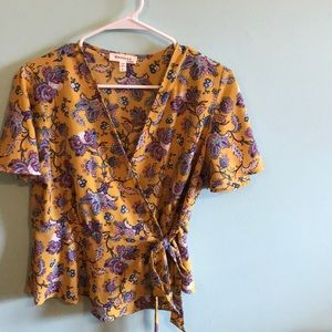 WRAP AROUND SHIRT!! (NEVER WORN)